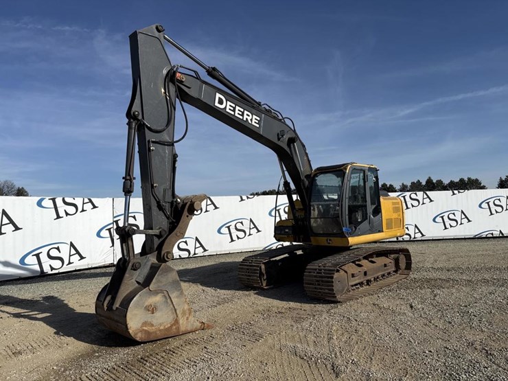 2012-deere-160d-lc-image-1