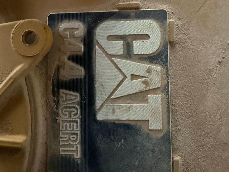 2013-caterpillar-cs56b-image-32