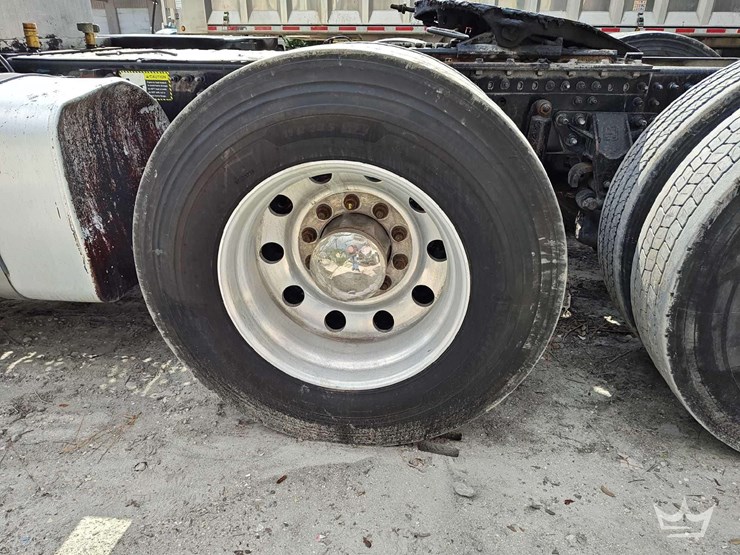 2022-mack-anthem-t/a-wet-kit-day-cab-truck-tractor-image-39