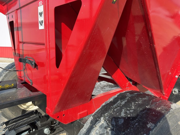 j&m-555-gravity-wagon-image-14