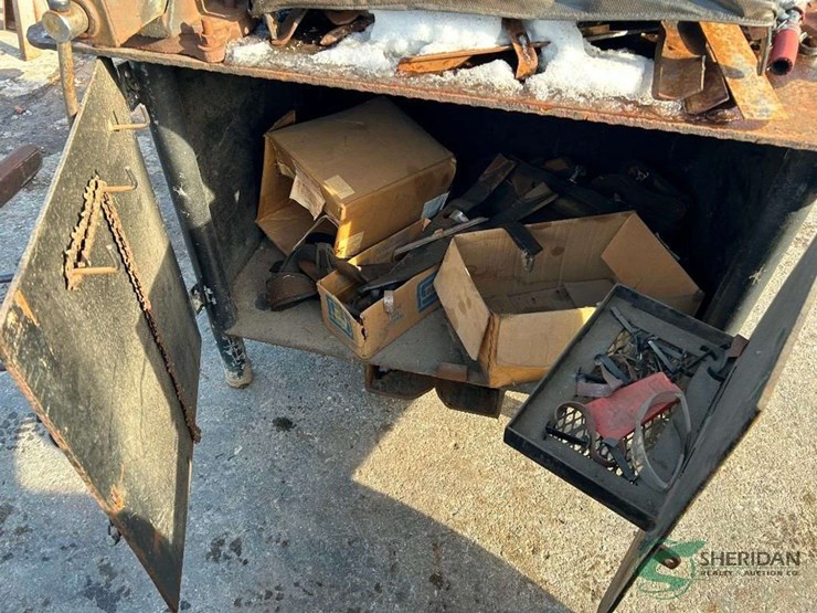 steel-work-bench/cabinet-with-vise-image-7