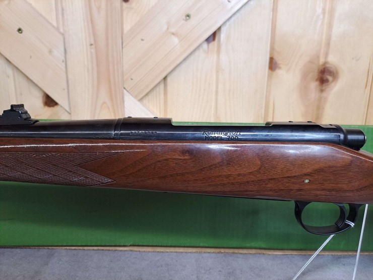 remington-model-700-7mm-mag-bolt-rifle-image-11