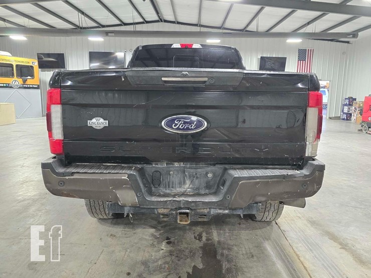 2017-ford-f250-image-8