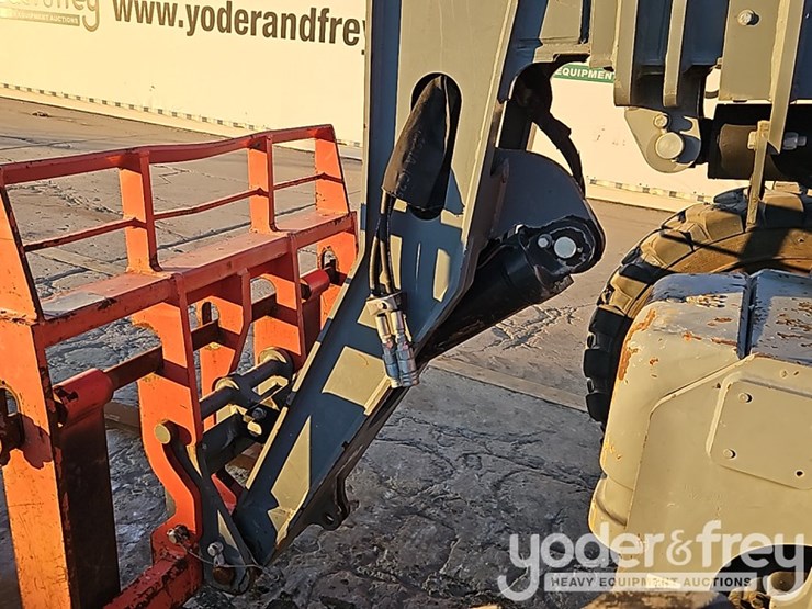 2017-skyjack-sj643th-image-12