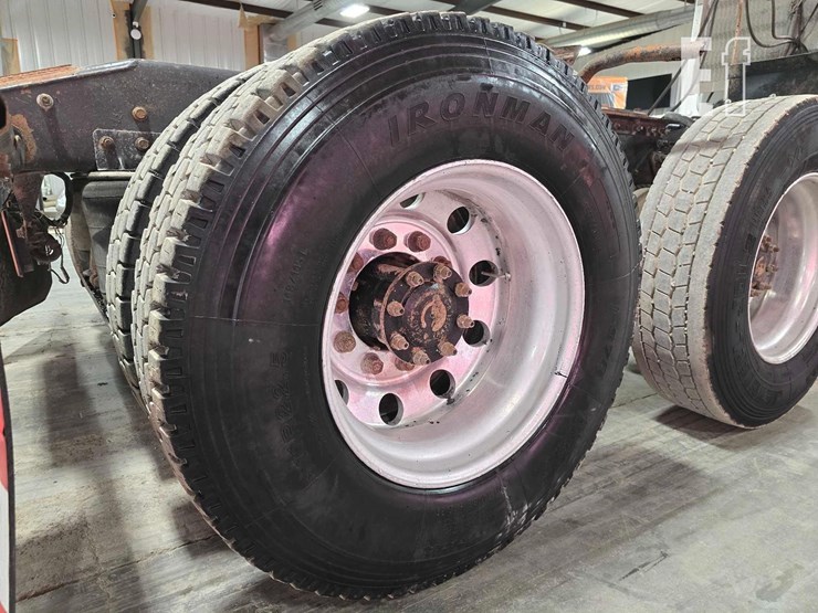 2006-mack-vision-cxn613-image-23