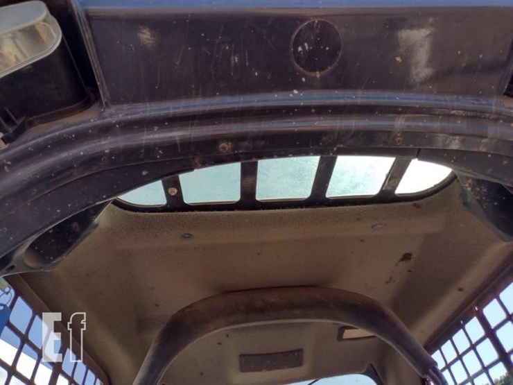 2020-bobcat-t590-image-13