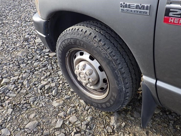 2009-dodge-2500-image-16