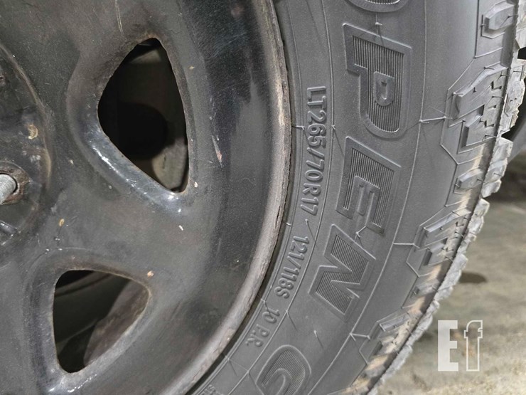 2014-chevrolet-silverado-1500-image-22