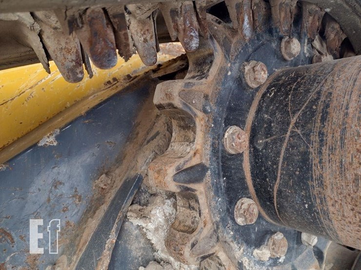 2021-deere-325g-image-21