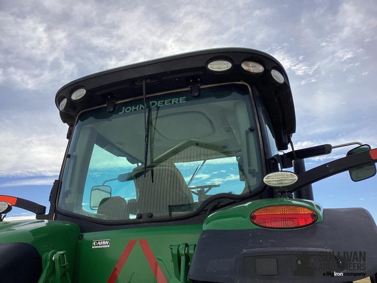 2016-john-deere-8295r-image-15