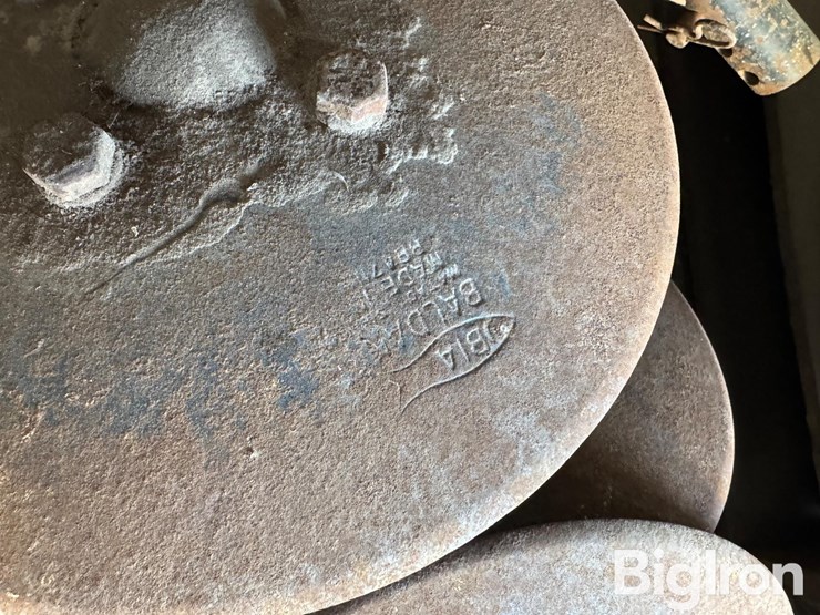 cultivator-baring-off-discs-image-8