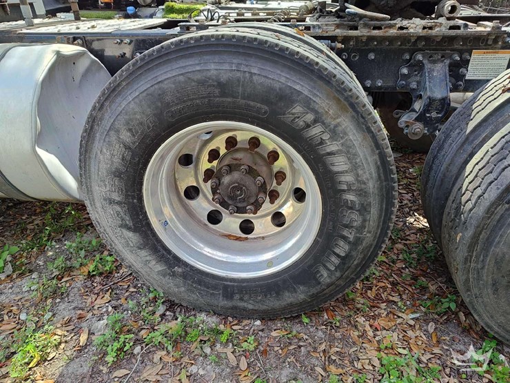 2020-mack-anthem-t/a-wet-kit-day-cab-truck-tractor-image-38