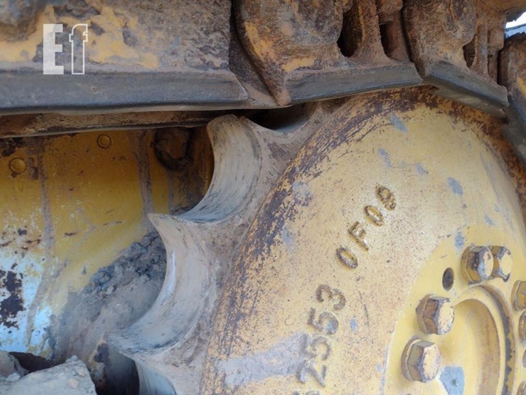 2021-deere-650k-lgp-image-25