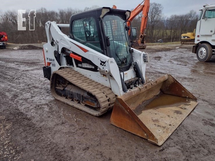 2017-bobcat-t595-image-40