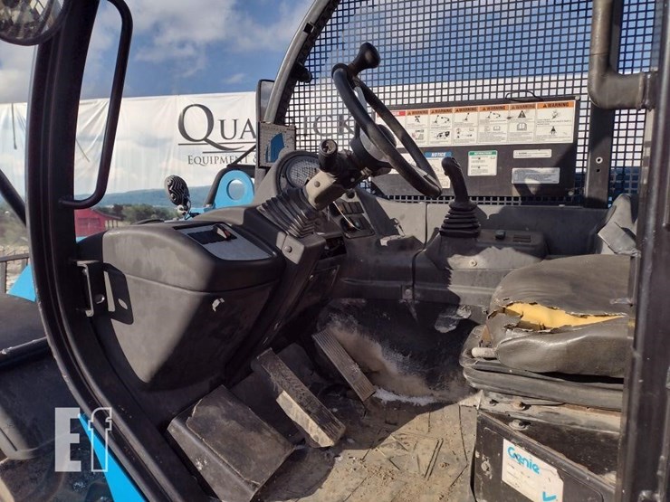 2019-genie-gth1544-image-9