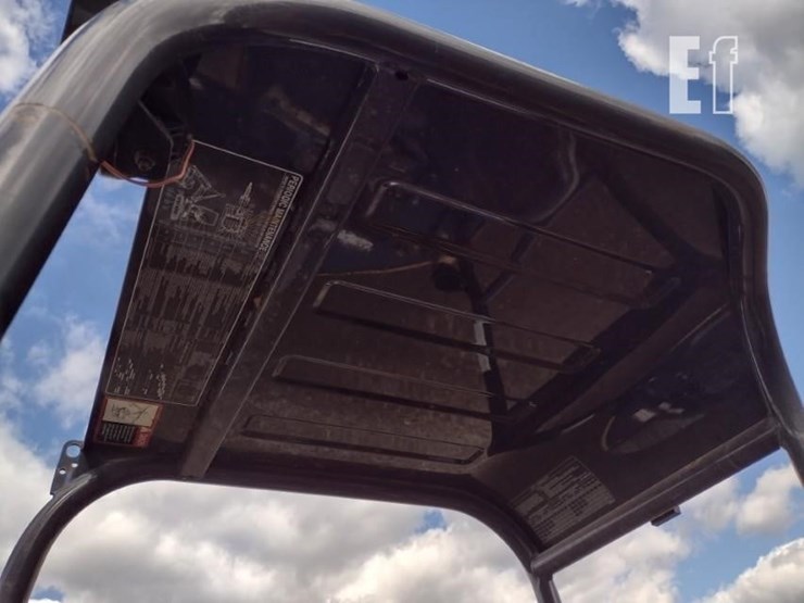 2022-deere-26g-image-13