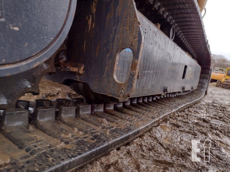 2023-deere-30g-image-39