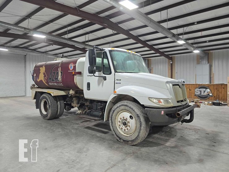 2009-international-durastar-4300-image-2