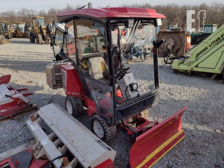 ventrac-3400l-lawn-mower-w/blade-&-broom-image-33