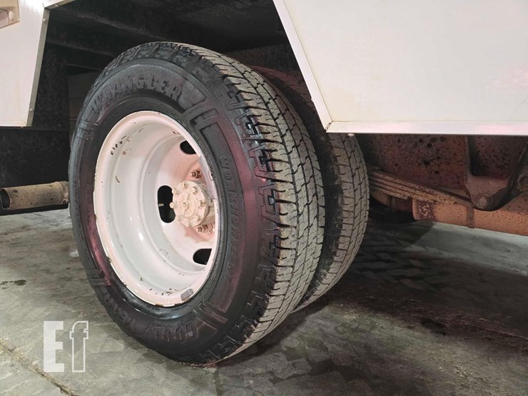 2006-ford-e350-sd-image-31