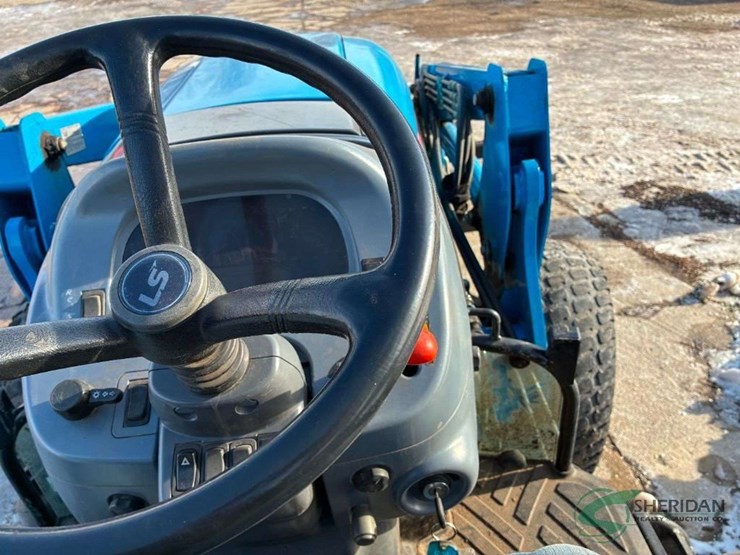 ls-xr4755h-loader-tractor-showing-3660-hours-image-25