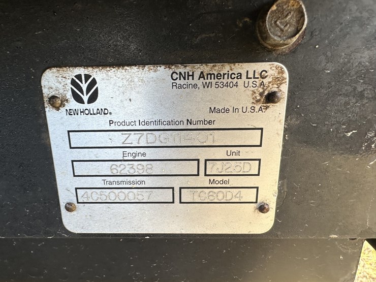 2008-new-holland-t2420-image-2