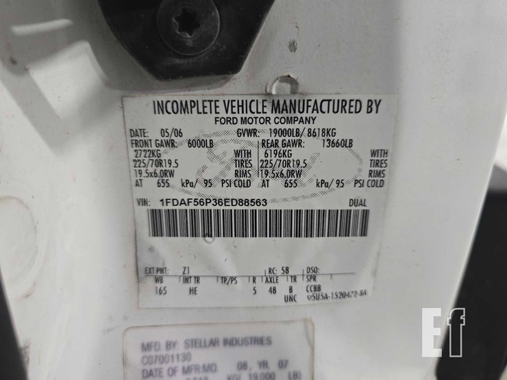 2006-ford-f550-image-26