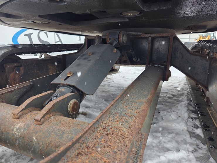 2019-bobcat-e32i-image-34