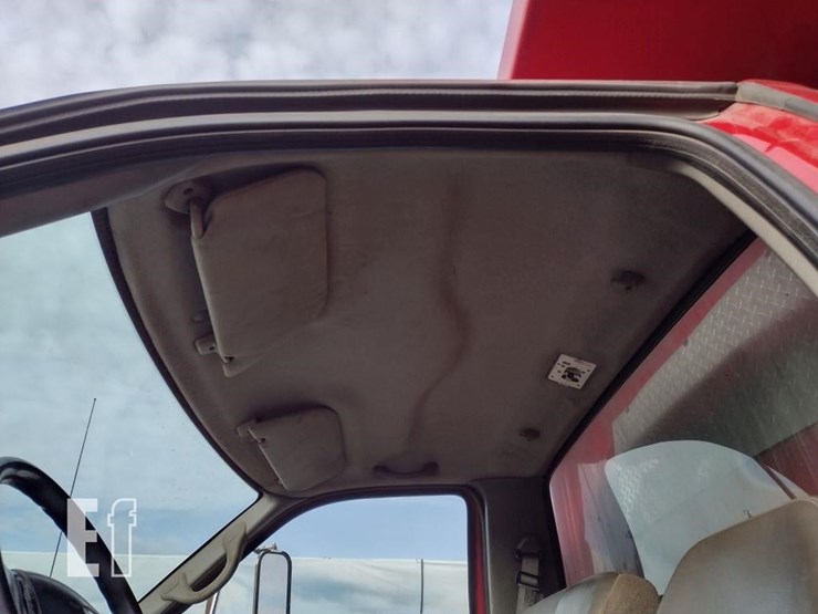 2003-ford-f650-image-14