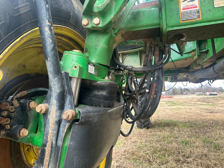 2014-john-deere-r4038-image-17