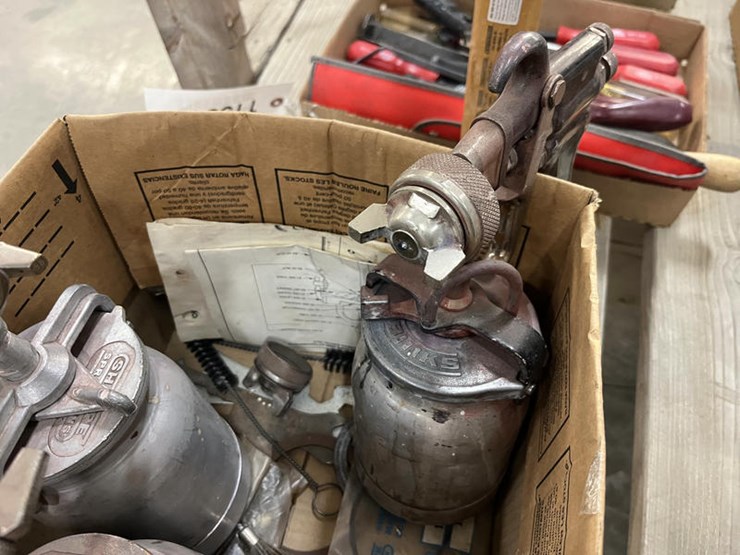 #115317-•-paint-guns-image-3