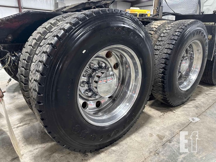 2009-mack-granite-gu713-image-27