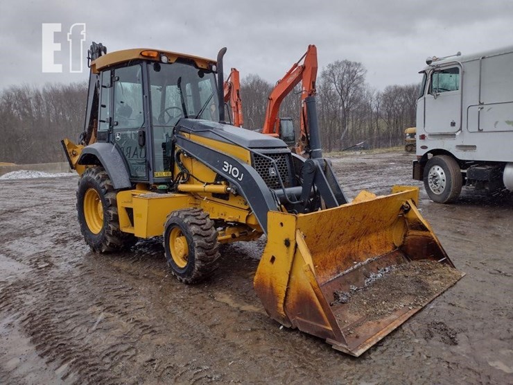 2010-deere-310j-image-30