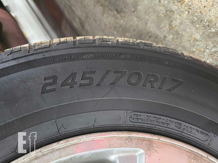 2013-ford-f150-xlt-image-31