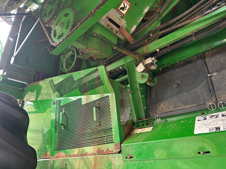 #38409-•-2014-john-deere-s680s-prwd-combine-image-43