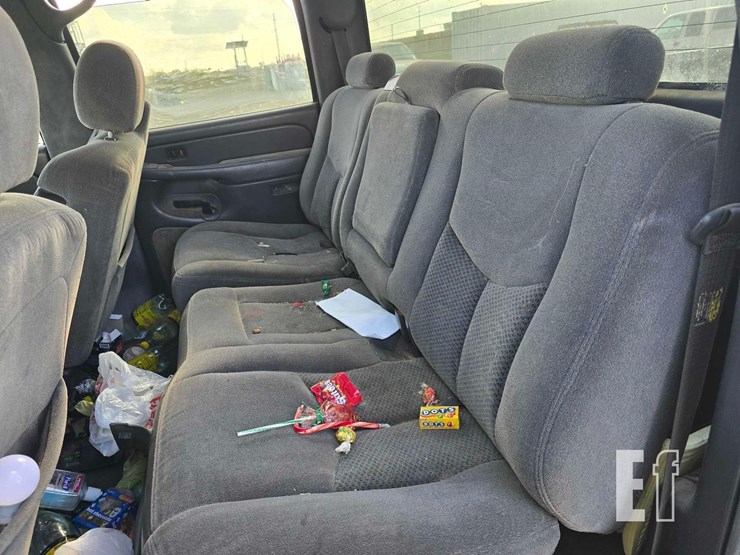 2006-chevrolet-silverado-1500-image-13