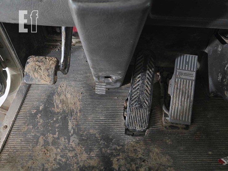 2006-kenworth-t800-image-13