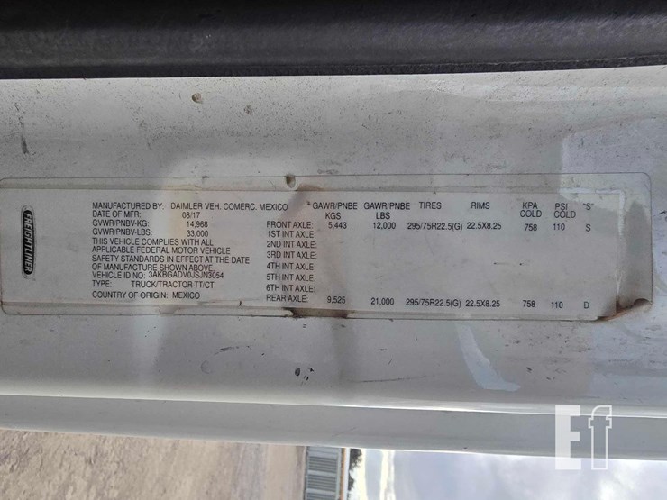 2018-freightliner-cascadia-113-image-18