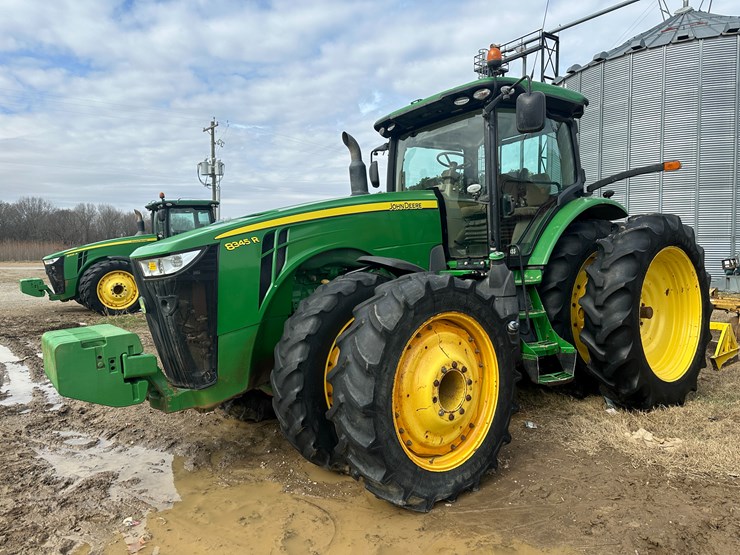 2010-john-deere-8345r-image-1