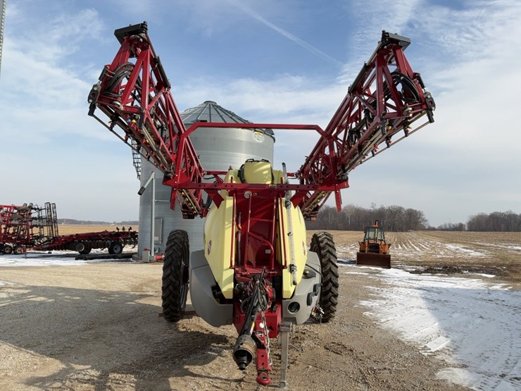 2024-hardi-commander-45-pull-type-sprayer-image-7