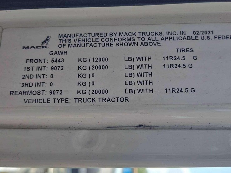 2022-mack-pinnacle-t/a-wet-kit-day-cab-truck-tractor-image-7