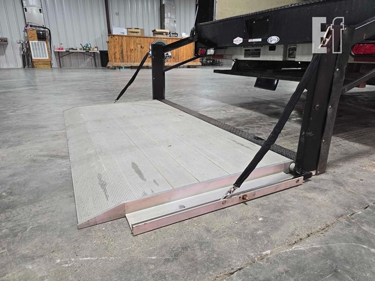 2006-ford-e350-sd-image-11