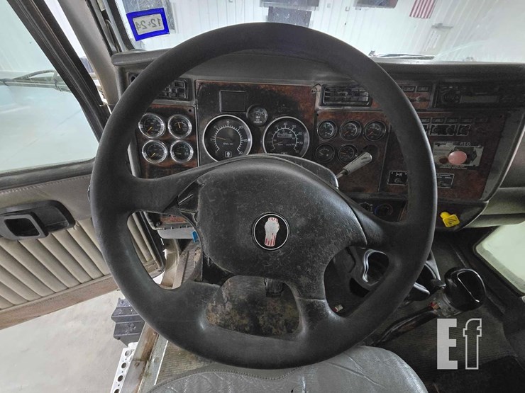 2006-kenworth-t800-image-10