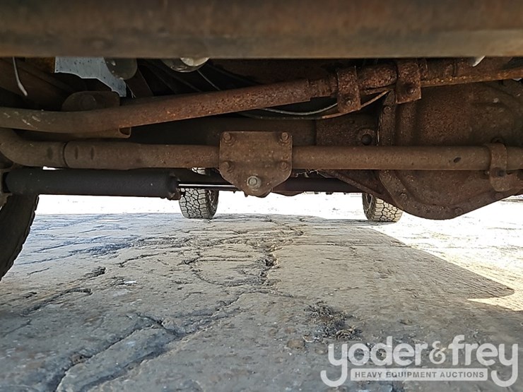 2004-ford-excursion-limited-image-11