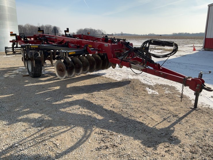 case-ih-870-ecolo-tiger-disc-ripper-image-6