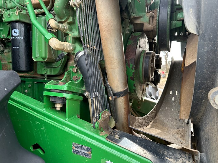 2013-john-deere-9560r-image-63