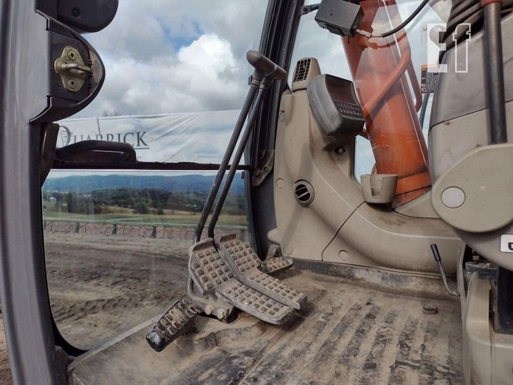 2006-hitachi-zx270-lc-3-image-12