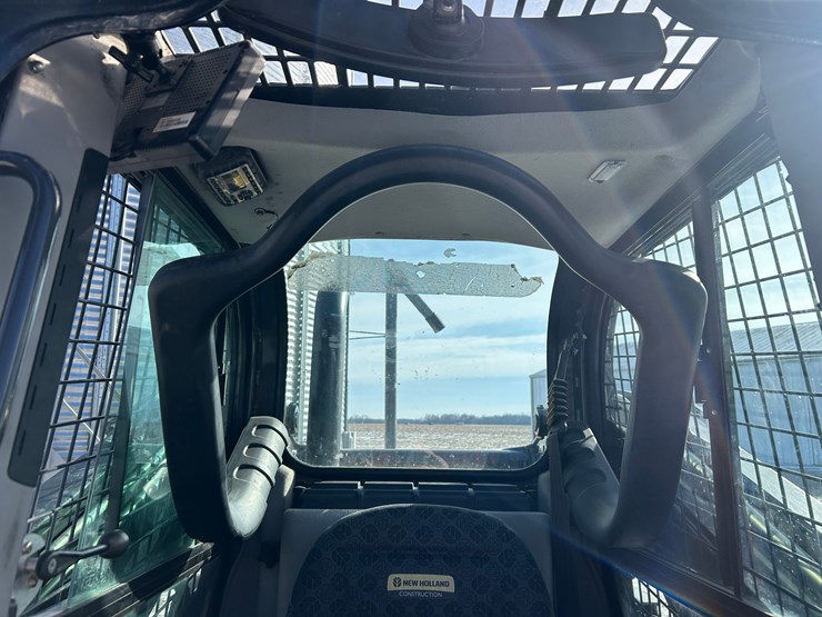 new-holland-c245-image-24