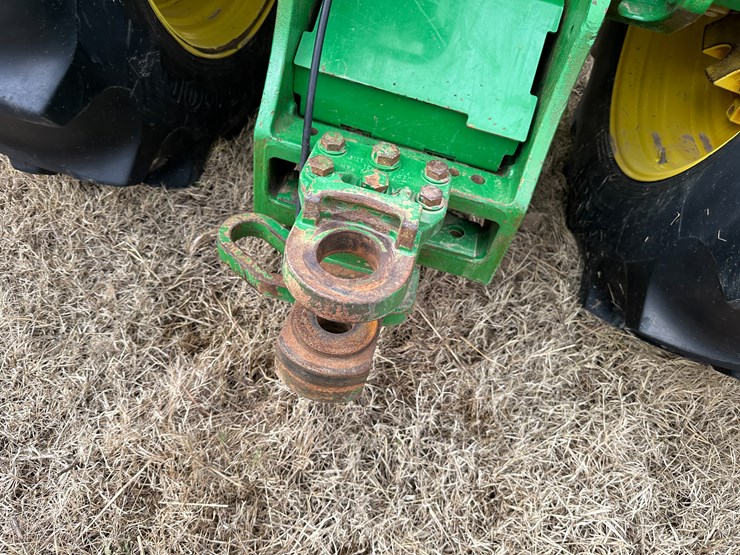 2013-john-deere-9560r-image-32