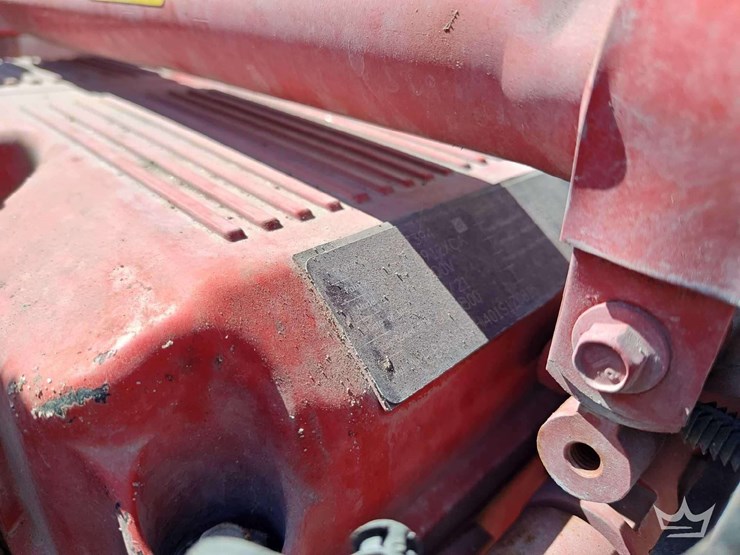 2022-peterbilt-567-t/a-wet-kit-day-cab-truck-tractor-image-16